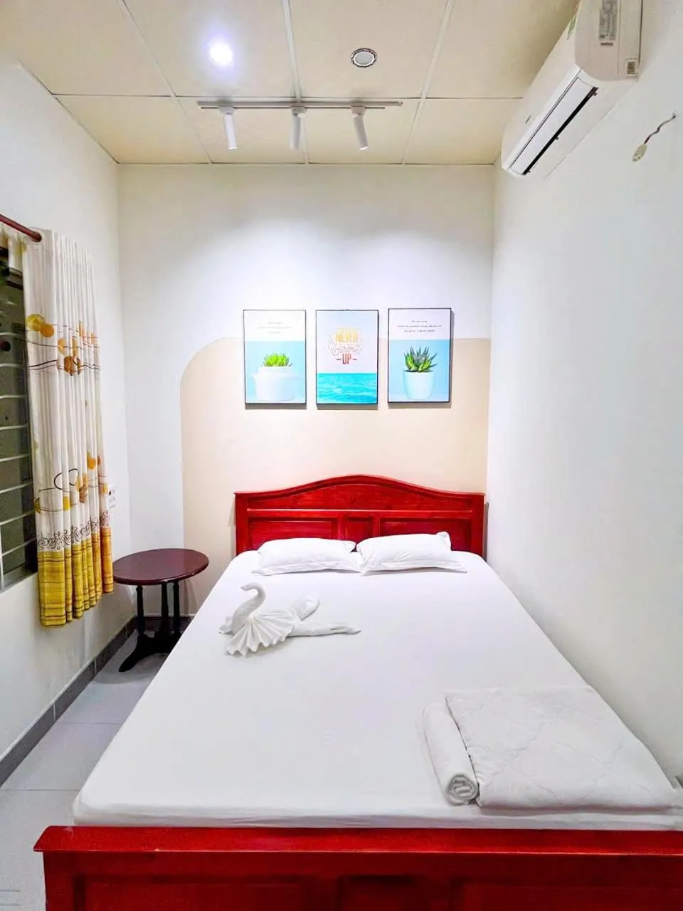 Bedroom, Bed in Quoc Dinh Guest House