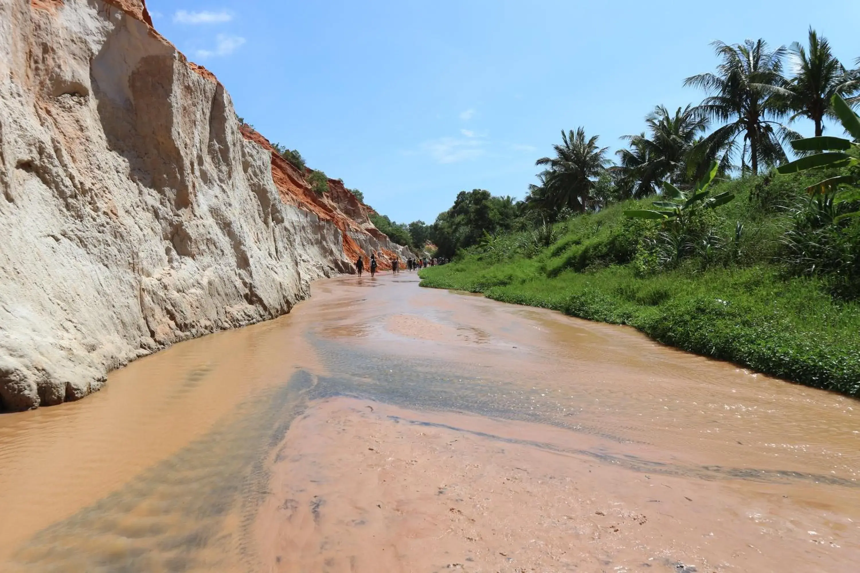 Nearby landmark in Quoc Dinh Guest House Nearby landmark in Quoc Dinh Guest House