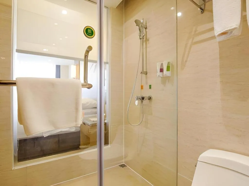 Vienna Hotel Zhengzhou East High-Speed Railway Station