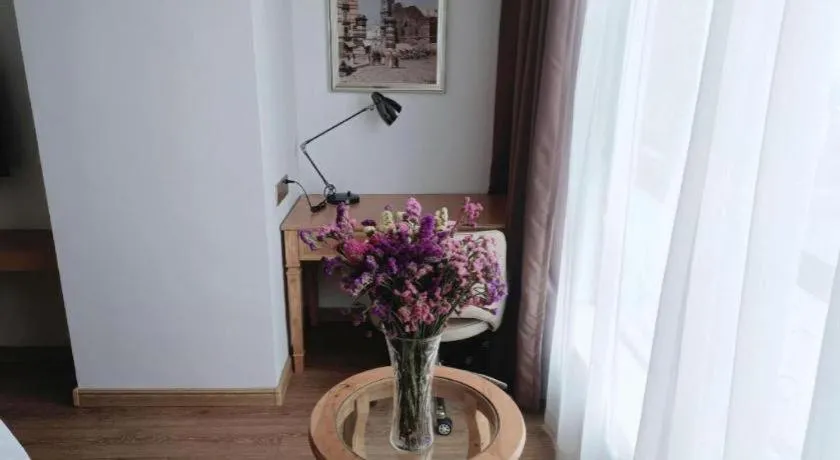 Vienna Hotel Yueyang East Station