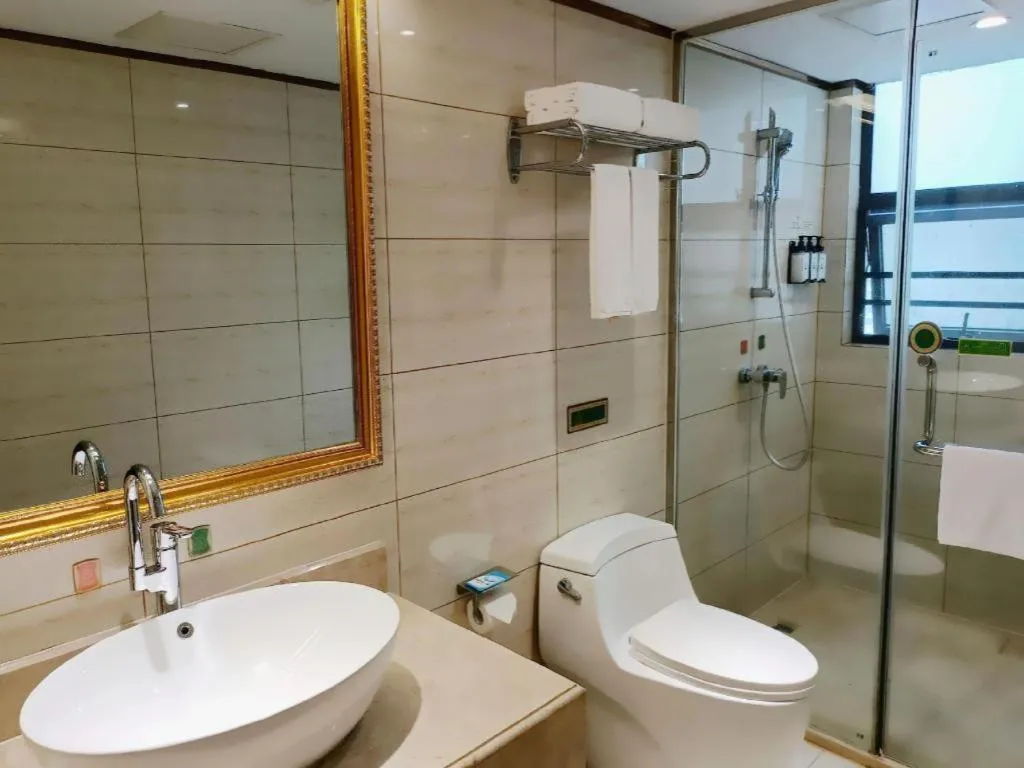 Vienna Hotel Yueyang East Station