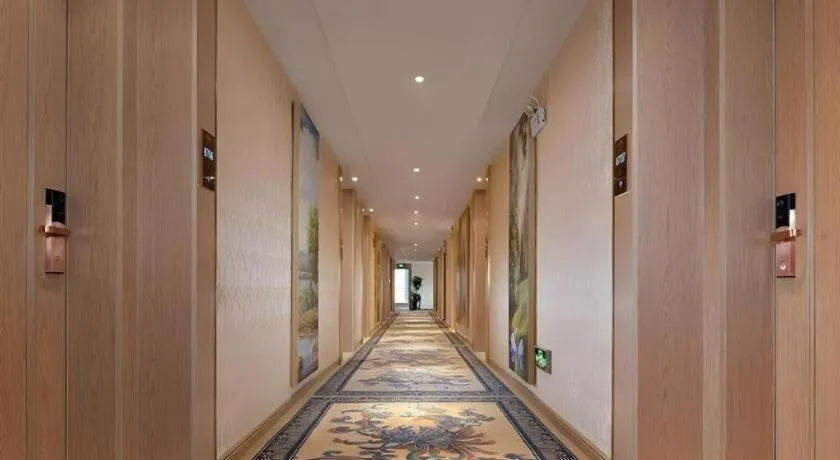 Vienna Hotel Yueyang East Station