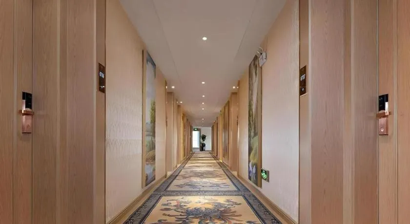 Vienna Hotel Yueyang East Station