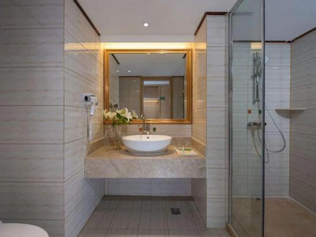 Vienna Hotel Yueyang East Station