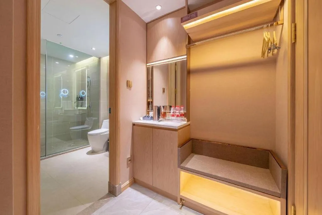 Vienna Hotel Chongqing West Station Square