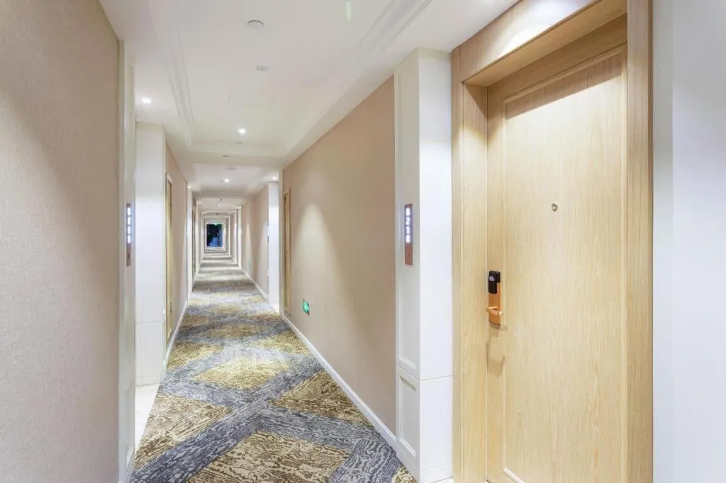 Vienna Hotel Chongqing West Station Square