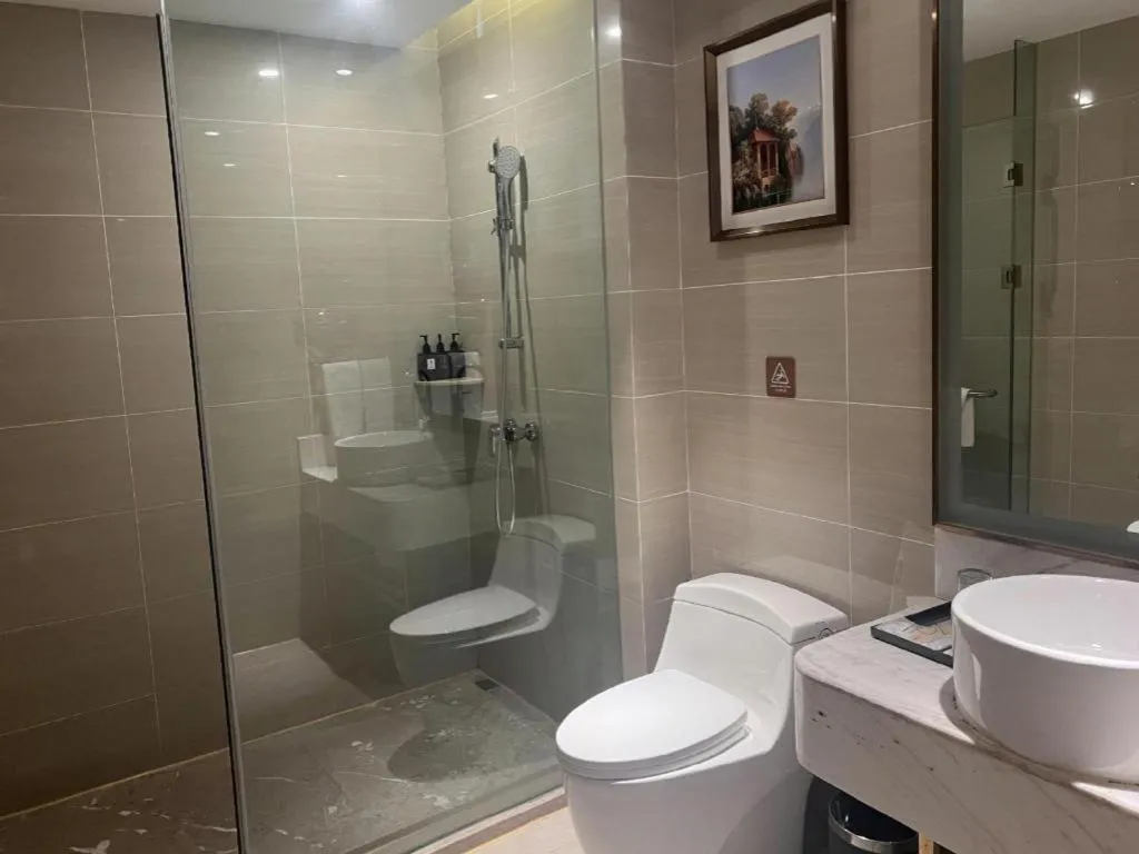 Vienna Hotel Chongqing West Station Square