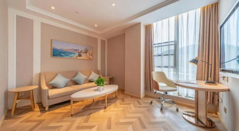 Vienna Hotel Chongqing West Station Square