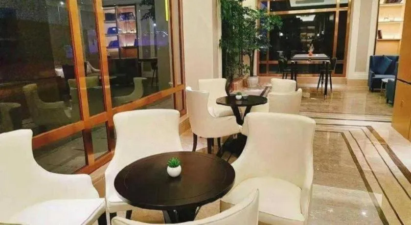 Vienna Hotel Chongqing West Station Square