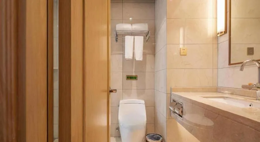 Vienna Hotel Jinjiang Bus Passenger Station