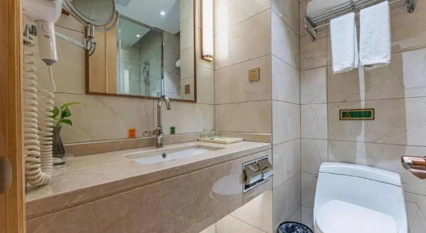 Vienna Hotel Jinjiang Bus Passenger Station