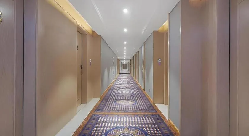 Vienna Hotel Jinjiang Bus Passenger Station