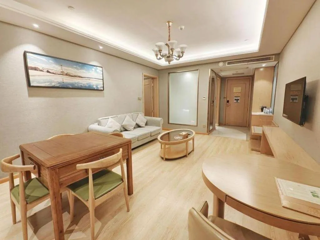 Vienna Hotel Jinjiang Bus Passenger Station