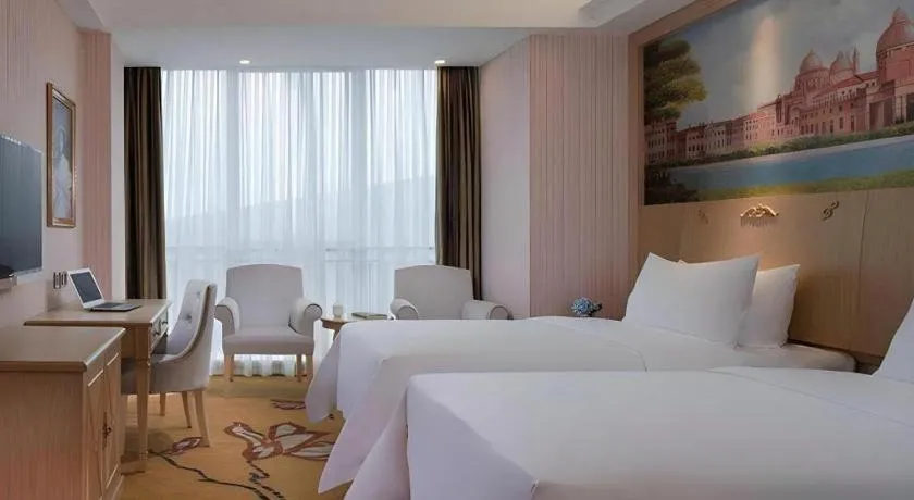 Bed in Vienna Hotel Chengdu North Railway Station North Square Wukuaishi Metro Station