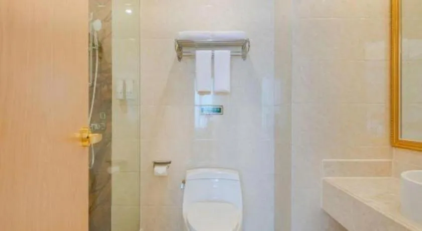 Vienna Hotel Chengdu North Railway Station North Square Wukuaishi Metro Station