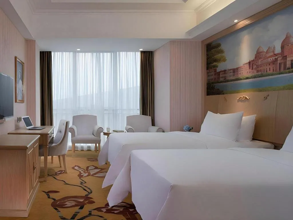 Bed in Vienna Hotel Chengdu North Railway Station North Square Wukuaishi Metro Station