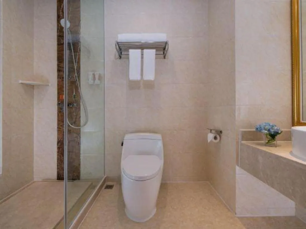 Vienna Hotel Chengdu North Railway Station North Square Wukuaishi Metro Station