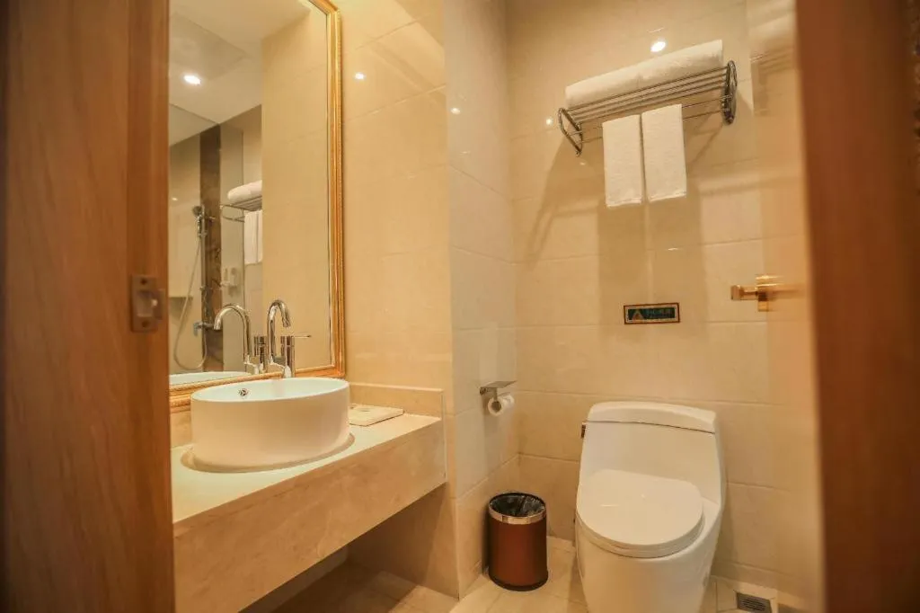 Vienna Hotel Chengdu North Railway Station North Square Wukuaishi Metro Station