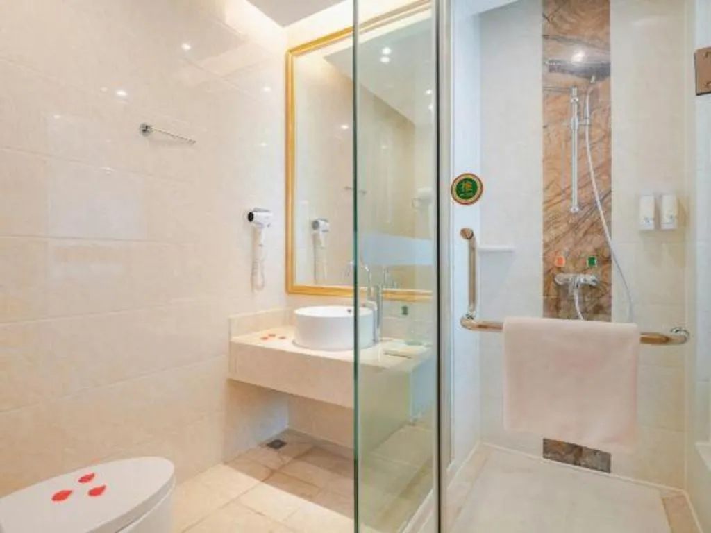 Vienna Hotel Chengdu North Railway Station North Square Wukuaishi Metro Station