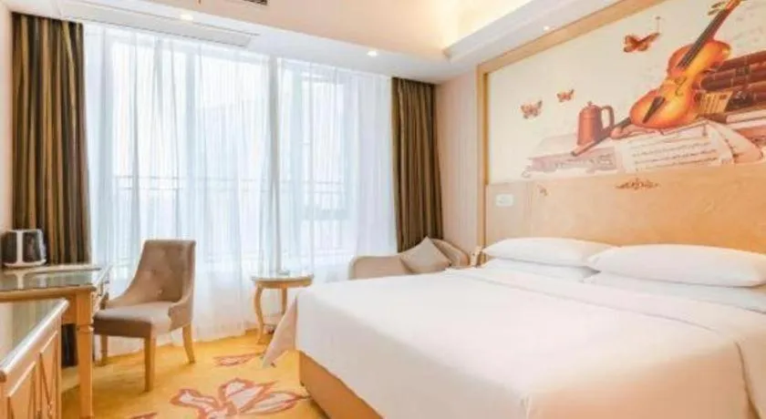 Bed in Vienna Hotel Chengdu North Railway Station North Square Wukuaishi Metro Station