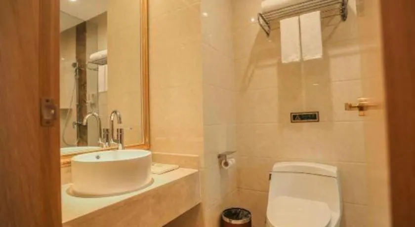 Vienna Hotel Chengdu North Railway Station North Square Wukuaishi Metro Station