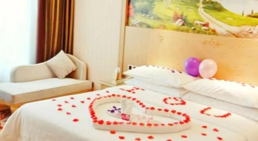 Bed in Vienna Hotel Chengdu North Railway Station North Square Wukuaishi Metro Station