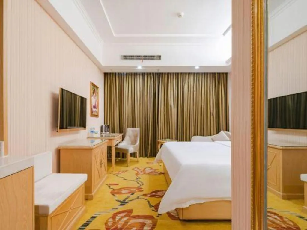 Bed in Vienna Hotel Chengdu North Railway Station North Square Wukuaishi Metro Station