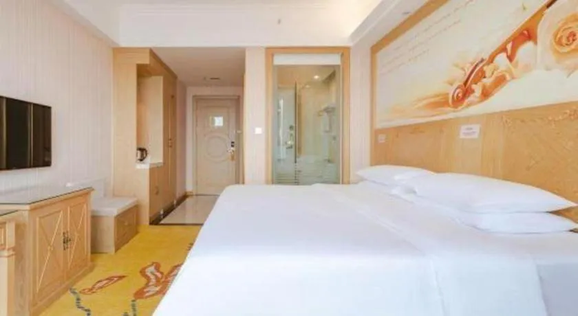 Bed in Vienna Hotel Chengdu North Railway Station North Square Wukuaishi Metro Station