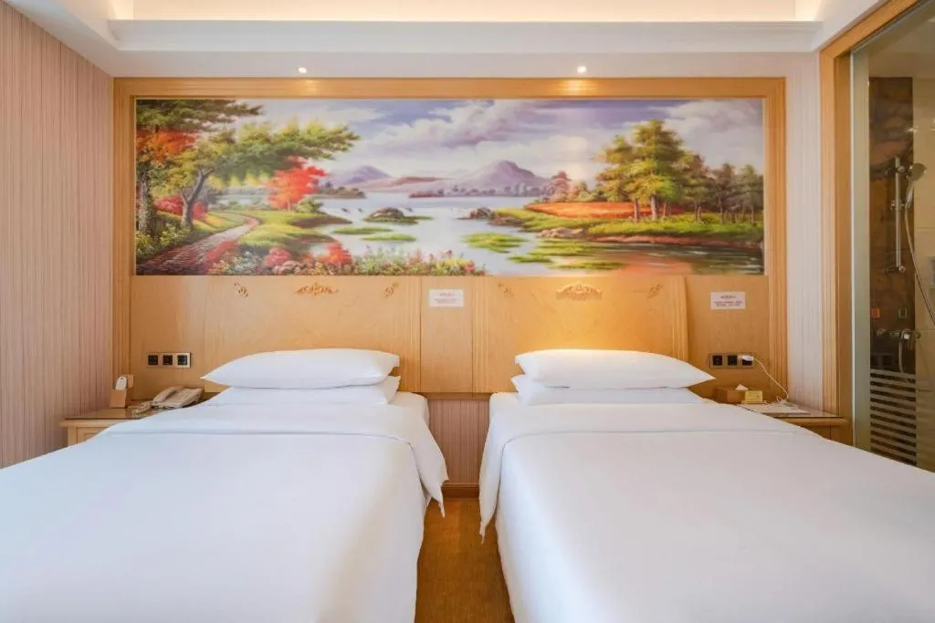 Bed in Vienna Hotel Chengdu North Railway Station North Square Wukuaishi Metro Station