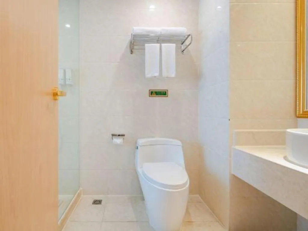 Vienna Hotel Chengdu North Railway Station North Square Wukuaishi Metro Station