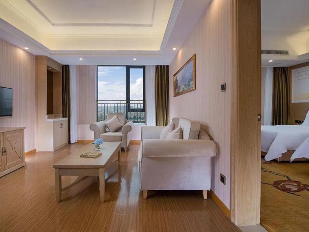 Bed in Vienna Hotel Chengdu North Railway Station North Square Wukuaishi Metro Station