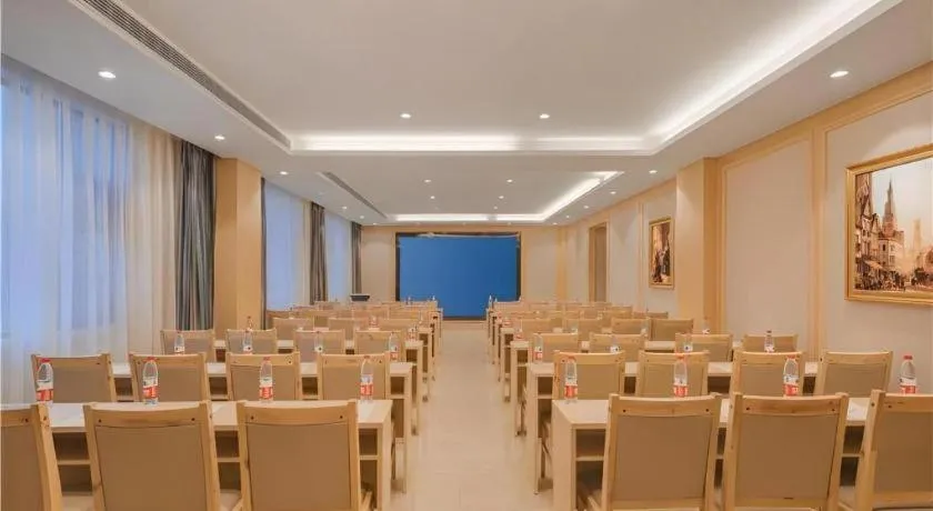 Vienna Hotel Yuxi Hongta Avenue High-Speed Railway Station