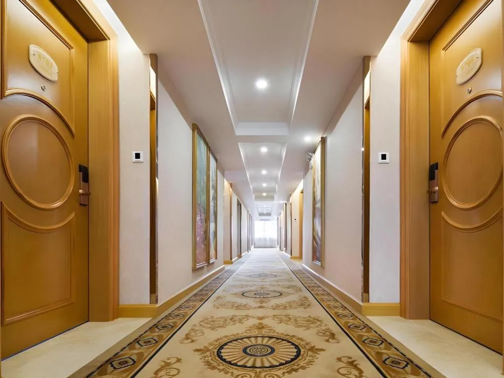 Vienna Hotel Guangdong Huidong Herung Pedestrian Street