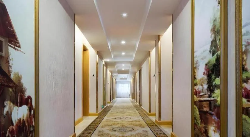 Vienna Hotel Guangdong Huidong Herung Pedestrian Street