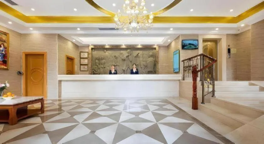 Vienna Hotel Guangdong Huidong Herung Pedestrian Street