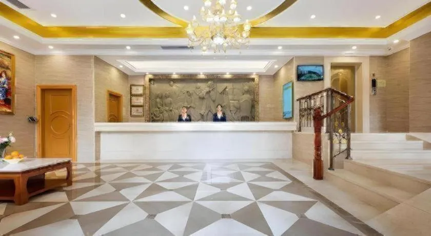 Vienna Hotel Guangdong Huidong Herung Pedestrian Street