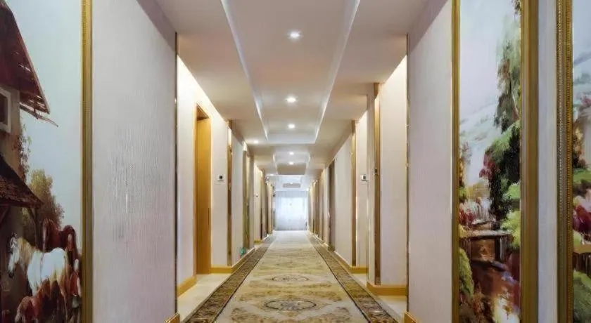 Vienna Hotel Guangdong Huidong Herung Pedestrian Street