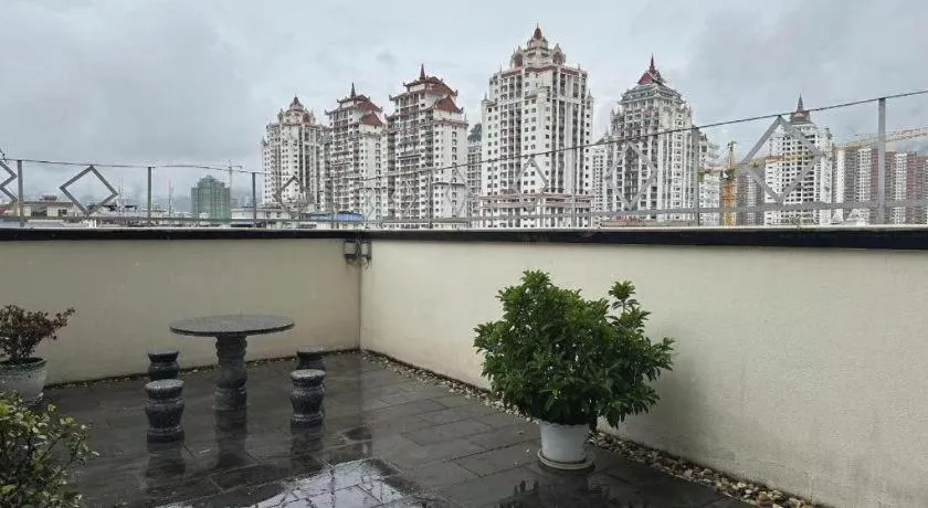 Vienna Hotel Lincang New Asia Pacific Times Square