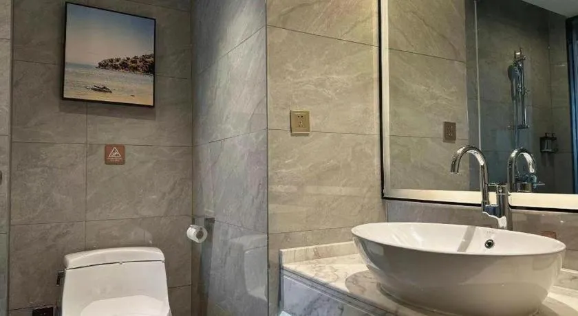 Vienna Hotel Lincang New Asia Pacific Times Square