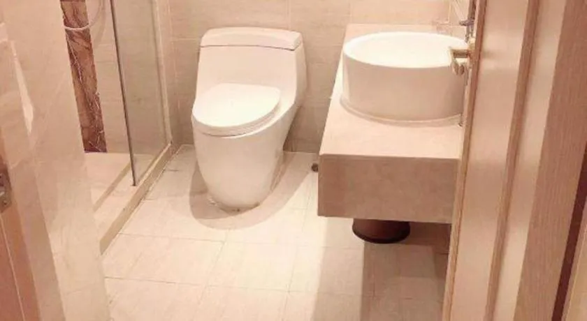 Vienna Hotel Guangxi Zhongshan Central Plaza West High-Speed Railway Station