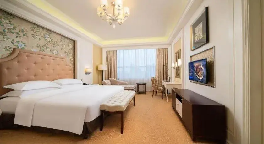 Bed in Venus Royal Hotel Shenzhen International Exhibition Center Bed in Venus Royal Hotel Shenzhen International Exhibition Center