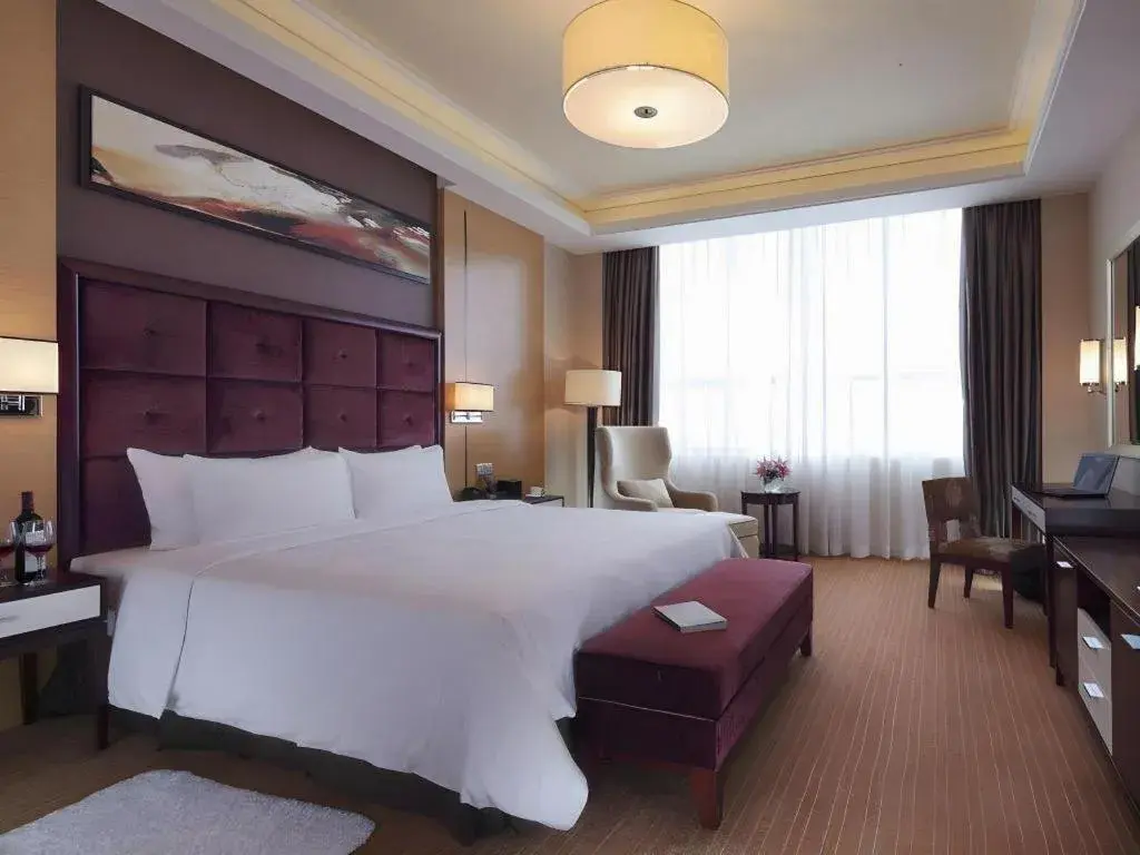 Bed in Venus Royal Hotel Shenzhen International Exhibition Center Bed in Venus Royal Hotel Shenzhen International Exhibition Center