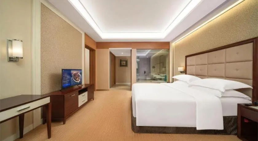 Bed in Venus Royal Hotel Shenzhen International Exhibition Center