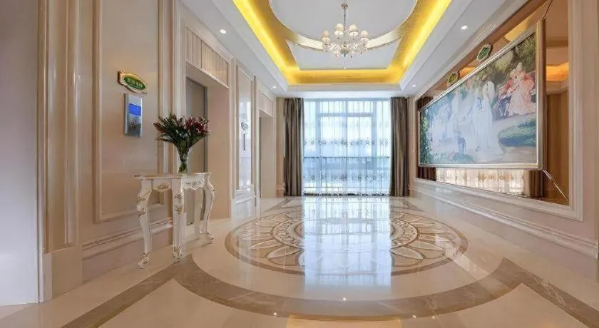 Vienna Hotel Fuzhou Changle Zhenghe Metro Station