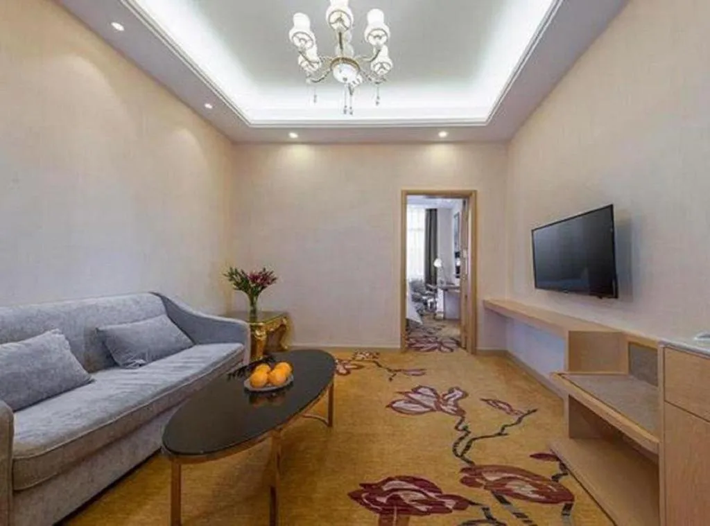 Vienna Hotel Fuzhou Changle Zhenghe Metro Station