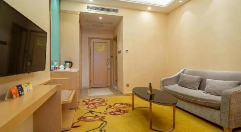 Vienna Hotel Fuzhou Changle Zhenghe Metro Station