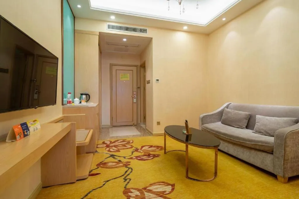 Vienna Hotel Fuzhou Changle Zhenghe Metro Station