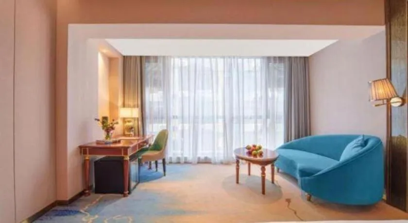 Vienna Hotel Yunnan Maitreya Huquan