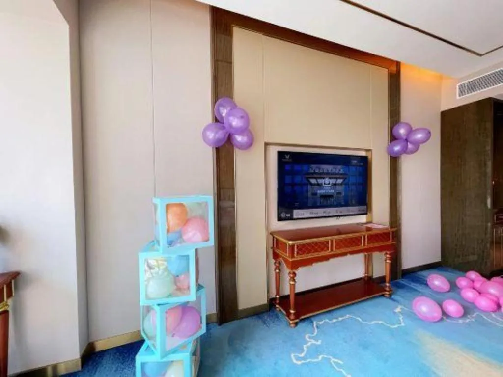 Vienna Hotel Yunnan Maitreya Huquan