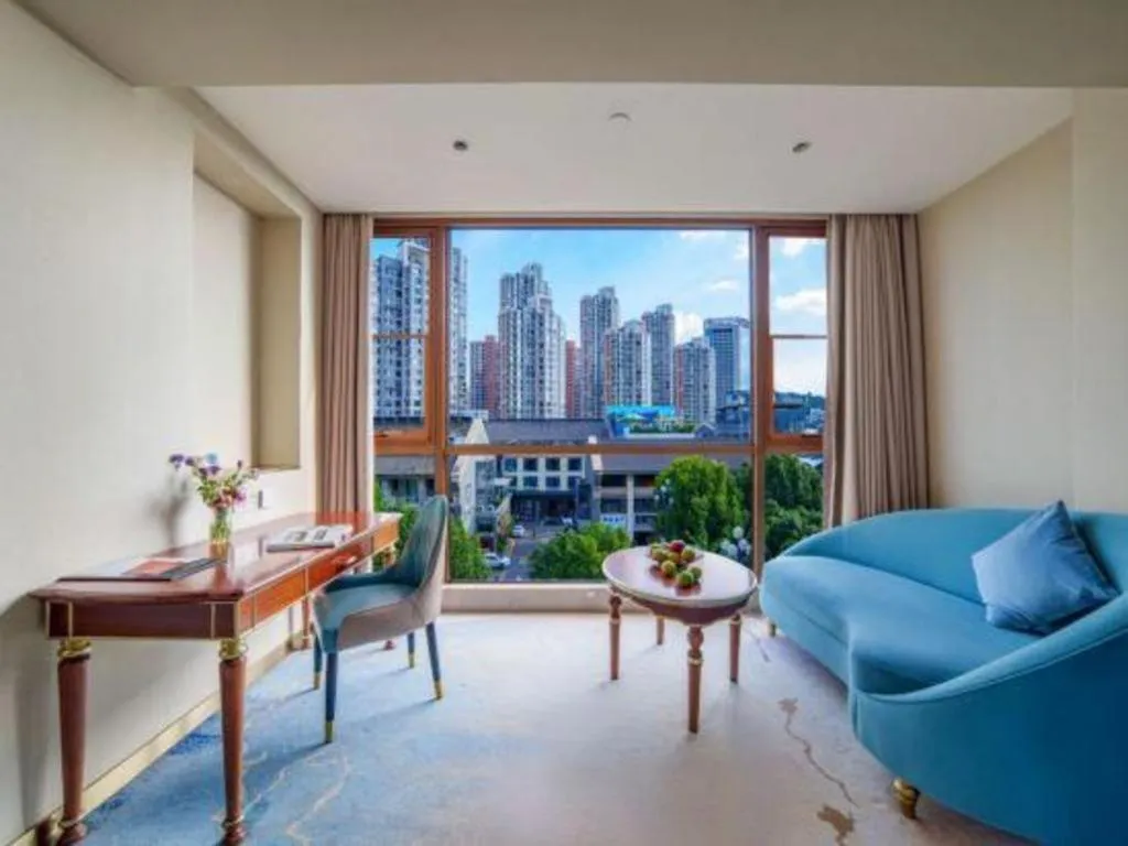 Vienna Hotel Yunnan Maitreya Huquan